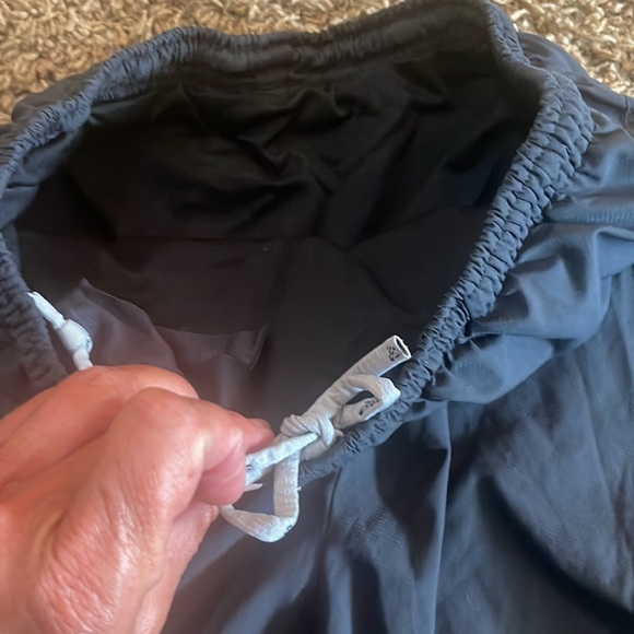 3” Adidas running shorts - Black with pockets and inside tight shorts - Picture 2 of 4